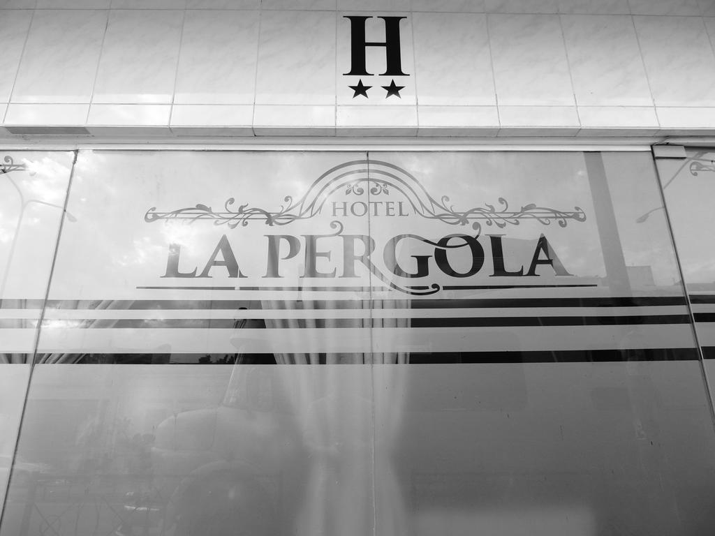 La Pergola Hotel Tucuman San Miguel de Tucumán Zewnętrze zdjęcie