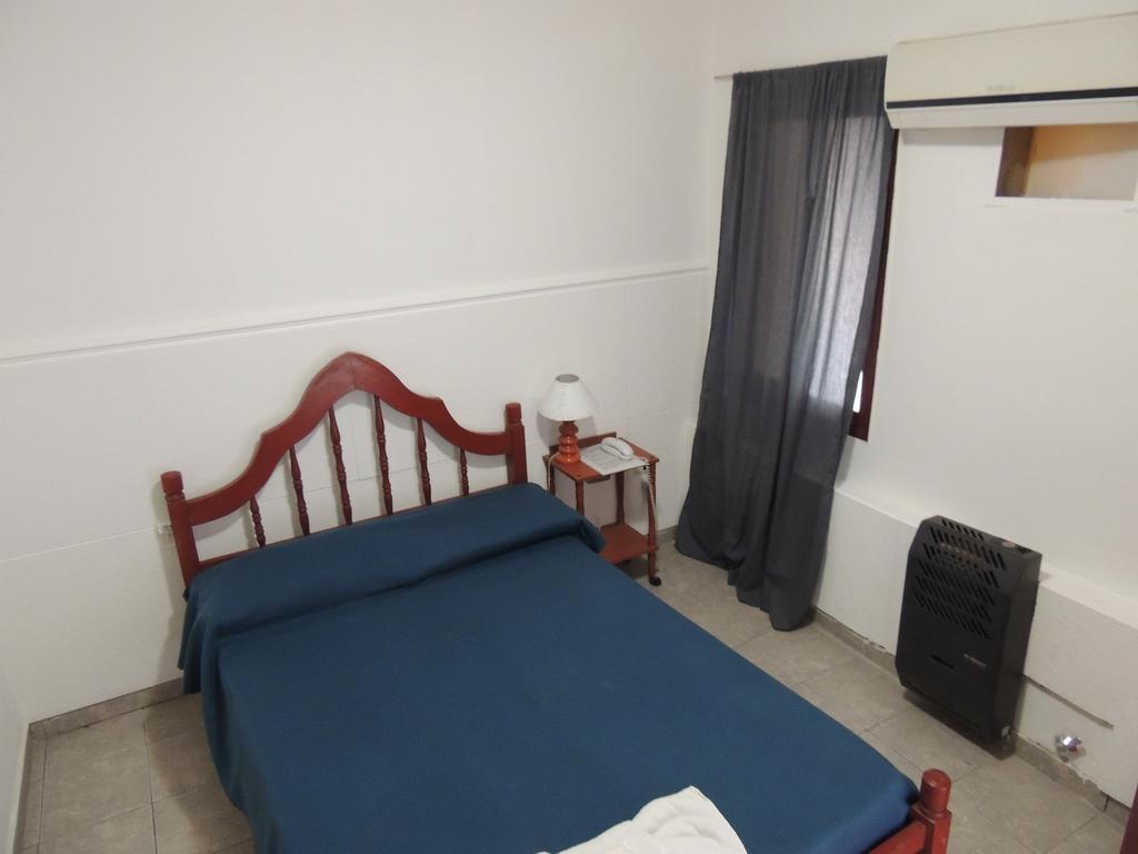 La Pergola Hotel Tucuman San Miguel de Tucumán Pokój zdjęcie
